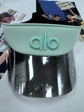 NWT 💚 Alo Yoga Spearmint Airlift Solar Visor Tennis Golf Sun Cap UV Protection